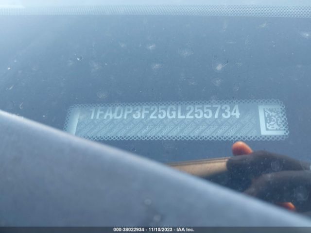 1FADP3F25GL255734 Ford FOCUS SE