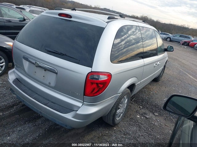2005 CHRYSLER TOWN & COUNTRY LIMITED VIN: 2C4GP64LX5R251820