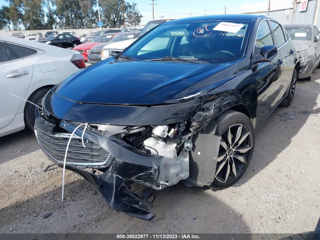 Chevrolet MALIBU LT 2018 1G1ZD5ST6JF275900 Image 2