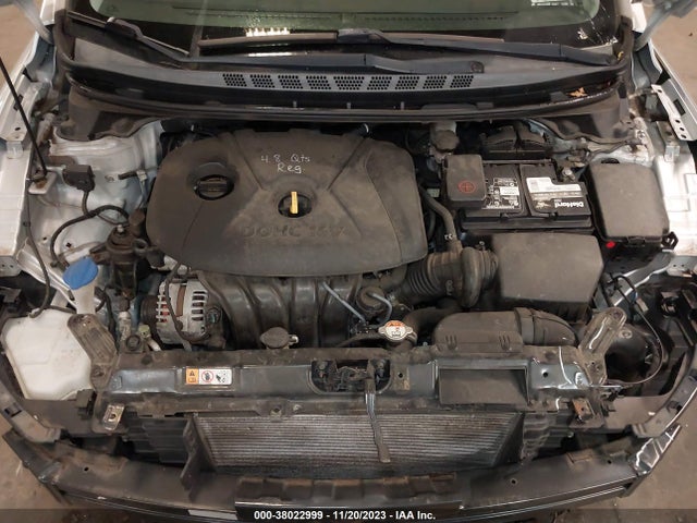 2015 HYUNDAI ELANTRA SE VIN: 5NPDH4AE8FH629268