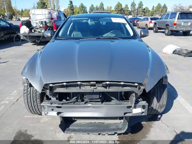 SAJWA1C75H8W04650 Jaguar Xj Xj R-sport