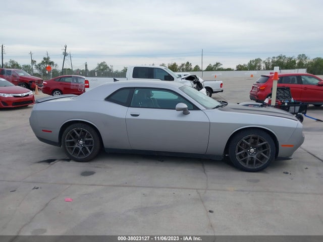 Dodge Challenger 392 Hemi Scat Pack Shaker 2016 2C3CDZFJ2GH240358 Image 14