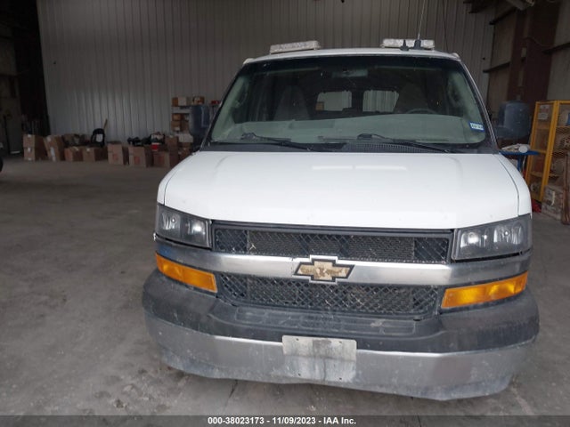 1GAWGFFG4H1120198 Chevrolet Express 2500 Lt