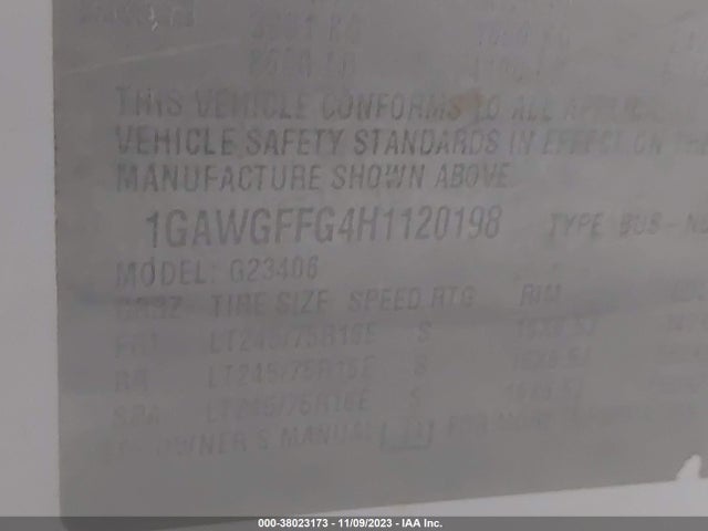 1GAWGFFG4H1120198 Chevrolet Express 2500 Lt
