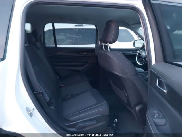 1C4RJKAG1P8821227 Jeep Grand Cherokee L Laredo 4x4