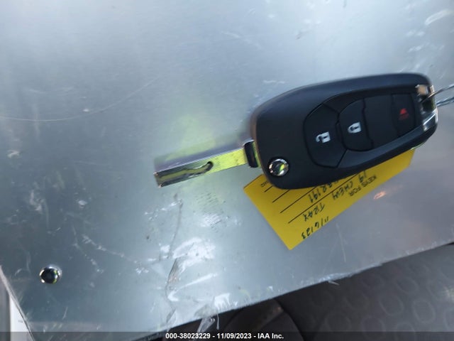 Chevrolet TRAX LS 2019 3GNCJKSB8KL394302 Image 11