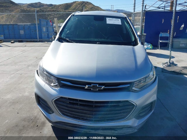 Chevrolet TRAX LS 2019 3GNCJKSB8KL394302 Image 13
