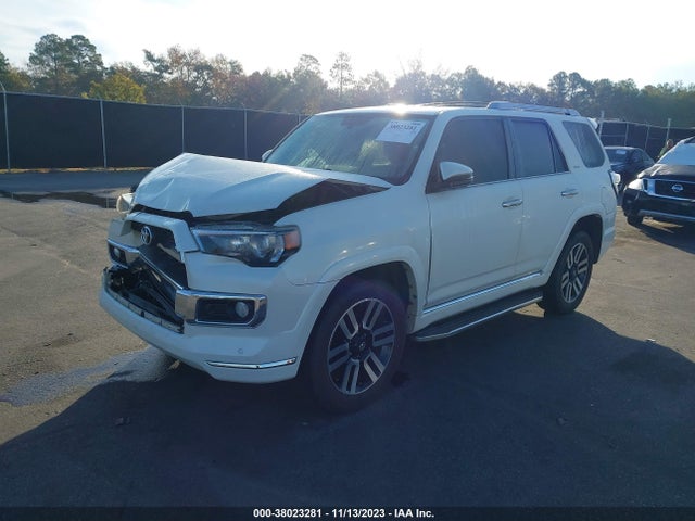 Toyota 4runner Limited 2015 JTEZU5JR5F5097483 Image 2