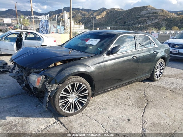 Chrysler 300 S 2014 2C3CCABG3EH138496 Image 2