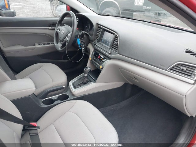 2018 HYUNDAI ELANTRA SEL VIN: 5NPD84LF8JH325095