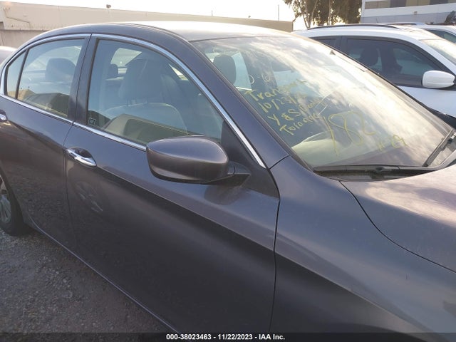 Honda Accord 2015 1HGCR2F37FA111889 Image 27