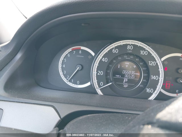 Honda Accord 2015 1HGCR2F37FA111889 Image 29