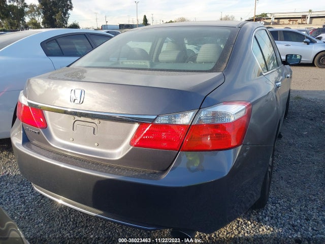 Honda Accord 2015 1HGCR2F37FA111889 Image 30