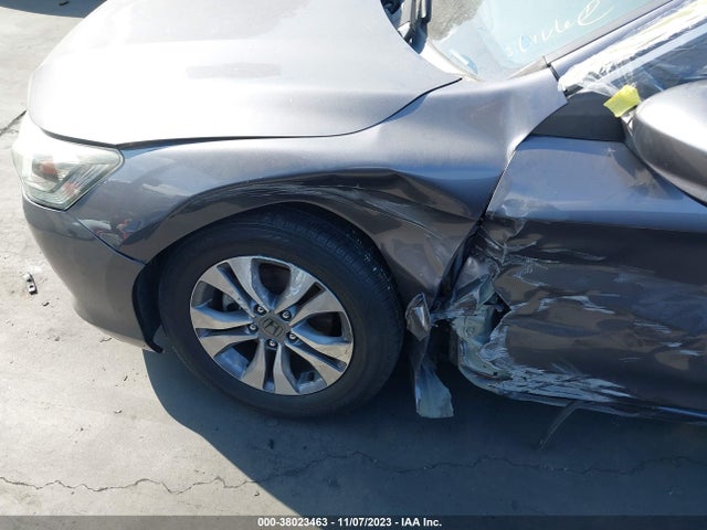 Honda Accord 2015 1HGCR2F37FA111889 Image 25
