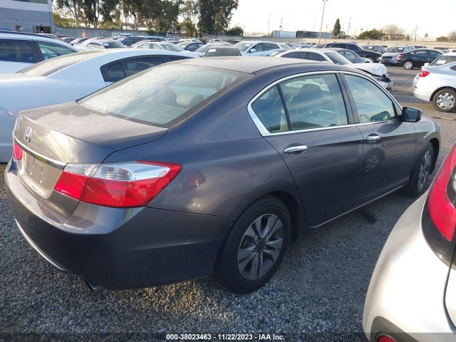 Honda Accord 2015 1HGCR2F37FA111889 Image 17