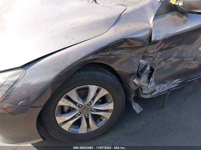 Honda Accord 2015 1HGCR2F37FA111889 Image 19