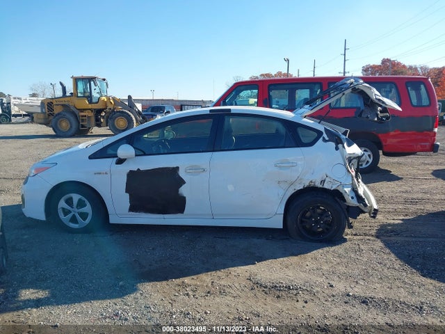 Toyota Prius One 2015 JTDKN3DU1F1916911 Image 14