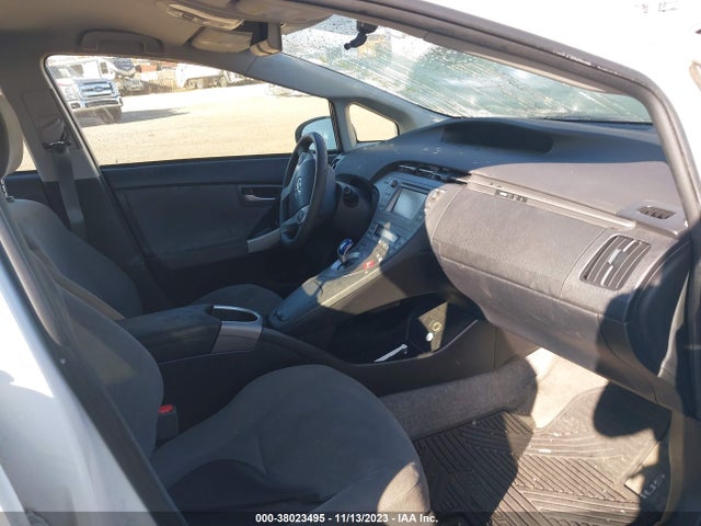 Toyota Prius One 2015 JTDKN3DU1F1916911 Image 5