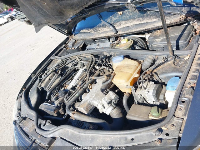 2001 VOLKSWAGEN PASSAT GLS VIN: WVWHC63B11E031935