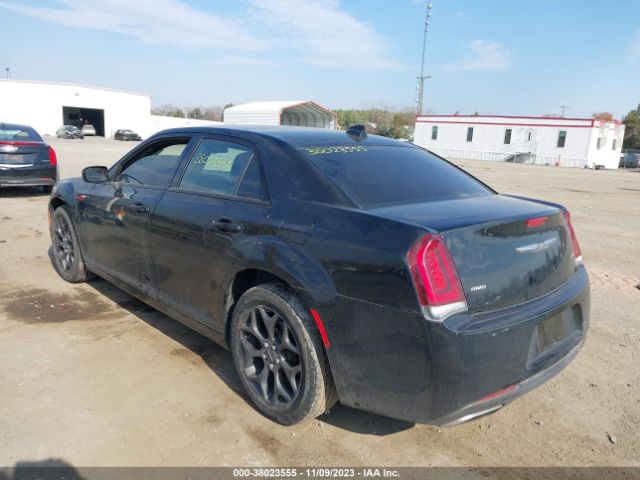 2019 CHRYSLER 300 2C3CCAGG1KH654585 Photo 2
