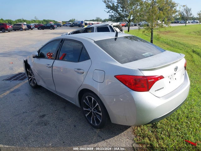 Toyota COROLLA SE 2019 2T1BURHE9KC220120 Image 3