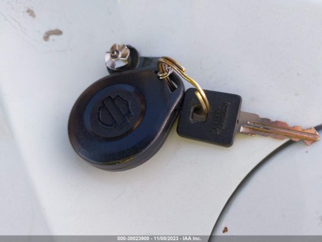 2014 HARLEY-DAVIDSON XL883 1HD4LE212EC427793 Photo 10