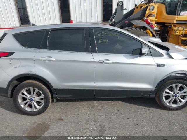 1FMCU9GD3KUA68346 Ford ESCAPE SE
