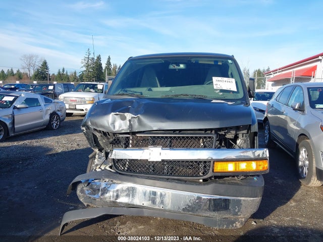 Chevrolet Express 2500 Work Van 2017 1GCWGAFF4H1171962 Image 12