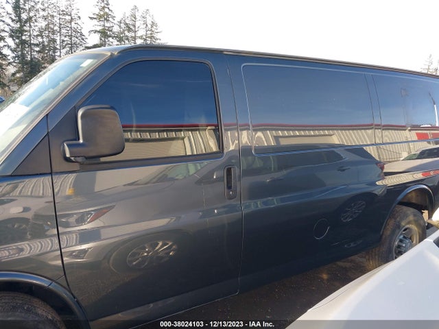 Chevrolet Express 2500 Work Van 2017 1GCWGAFF4H1171962 Image 14