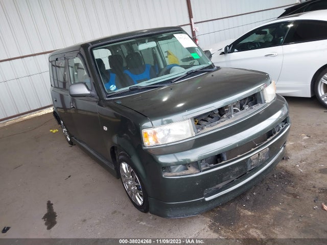 2004 SCION XB VIN: JTLKT324640145622