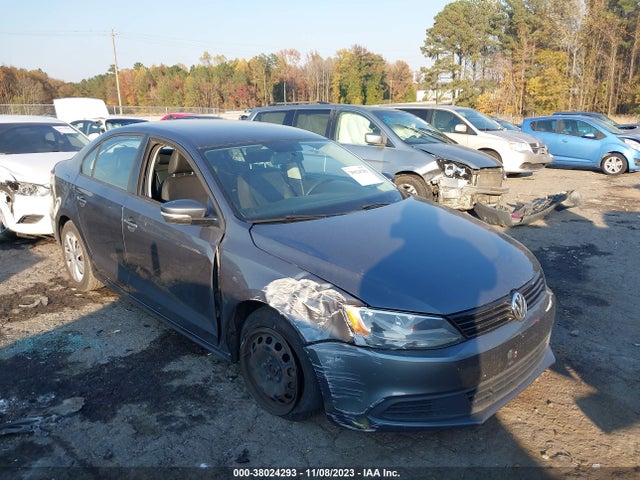 2014 VOLKSWAGEN JETTA 1.8T SE VIN: 3VWD07AJ7EM214311