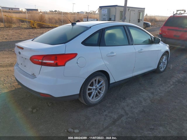 2015 FORD FOCUS SE VIN: 1FADP3F2XFL325579