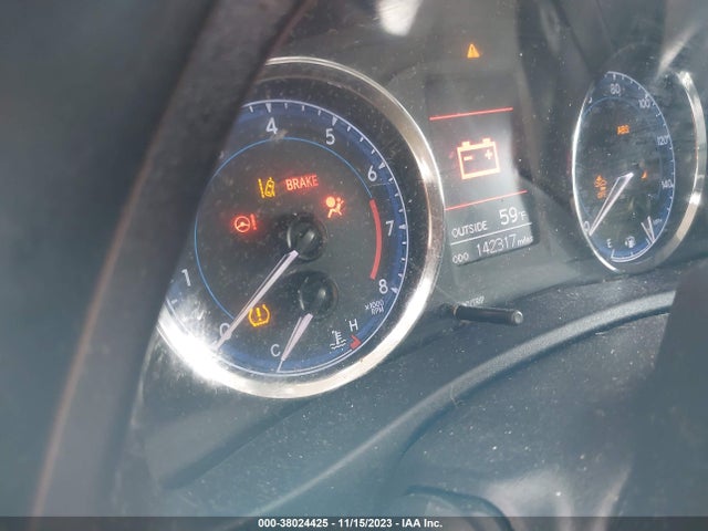 2018 TOYOTA COROLLA LE VIN: 2T1BURHE8JC117107