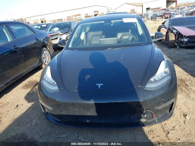 5YJ3E1EB0JF112444 Tesla Model 3 Long Range/performance