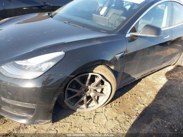5YJ3E1EB0JF112444 Tesla Model 3 Long Range/performance