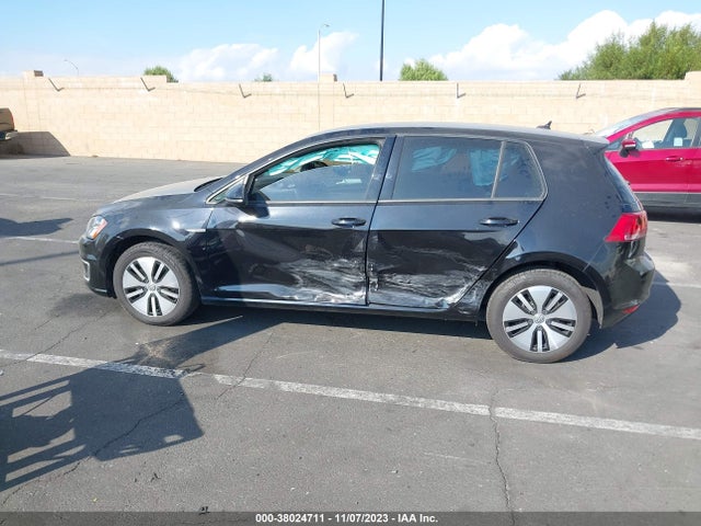 WVWKP7AU7GW900531 Volkswagen E-golf Se