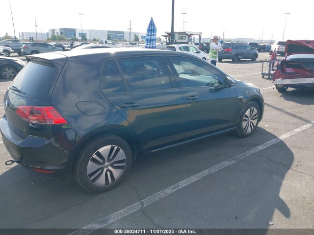 WVWKP7AU7GW900531 Volkswagen E-golf Se