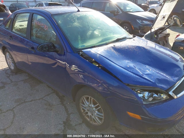2005 FORD FOCUS ZX4 VIN: 1FAFP34N05W187179