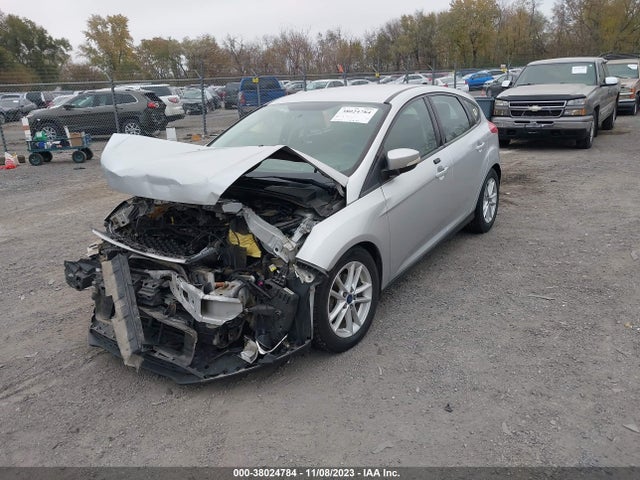 2015 FORD FOCUS SE VIN: 1FADP3K28FL355377