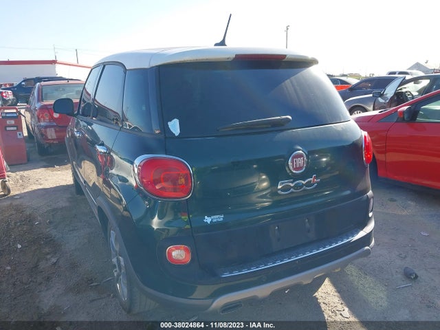 2016 FIAT 500L ZFBCFADHXGZ037843 Photo 2