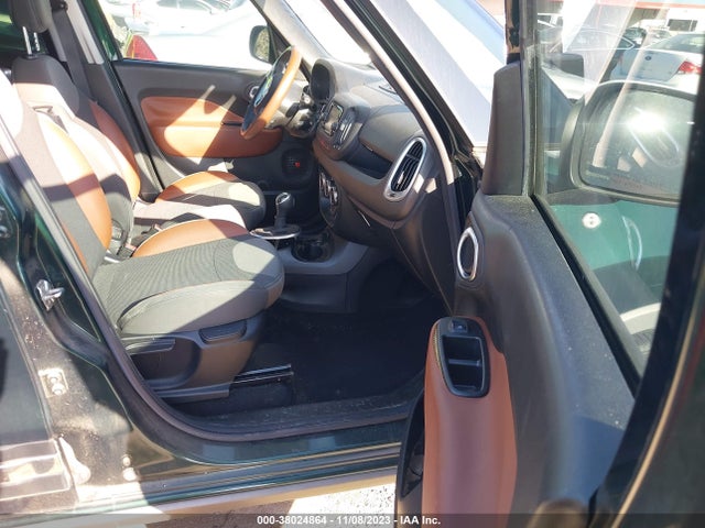 2016 FIAT 500L ZFBCFADHXGZ037843 Photo 4