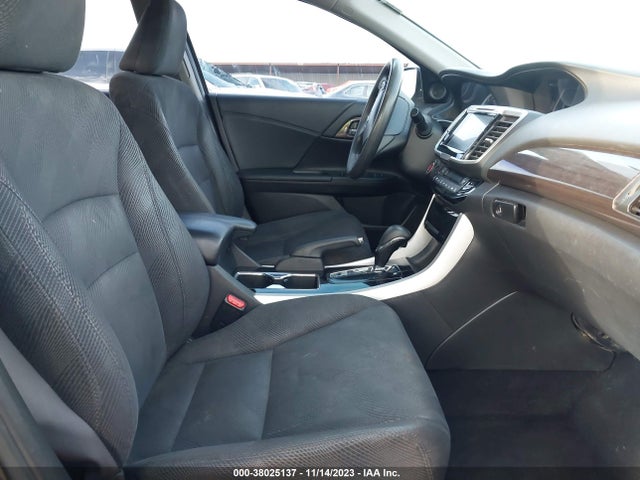 Honda ACCORD EX 2017 1HGCR2F74HA083197 Image 5