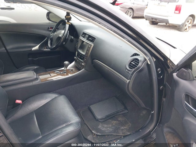 2011 LEXUS IS 350 VIN: JTHCE5C28B5000406