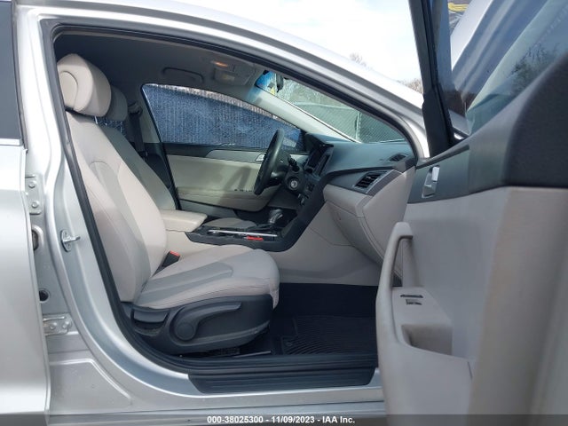 2017 HYUNDAI SONATA VIN: 5NPE24AFXHH540593