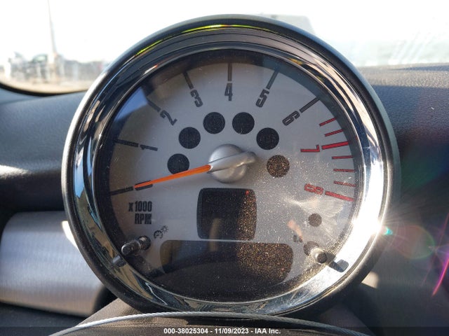 2007 MINI COOPER S WMWMF73567TL85764 Photo 6