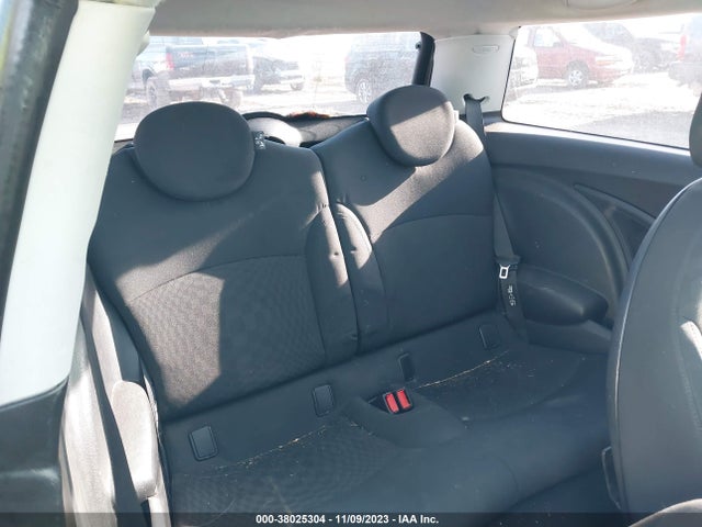 2007 MINI COOPER S WMWMF73567TL85764 Photo 7