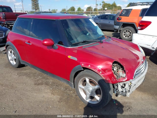 2006 MINI COOPER WMWRC33576TJ76216 Photo 0