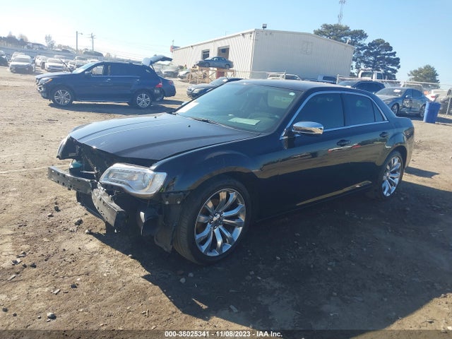 2C3CCAAGXKH590832 Chrysler 300 Touring