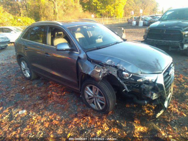 WA1JCCFS6HR011284 Audi Q3 2.0t Premium