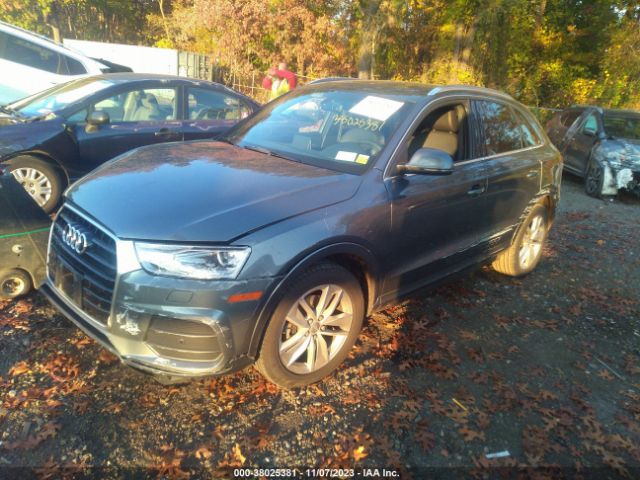 WA1JCCFS6HR011284 Audi Q3 2.0t Premium